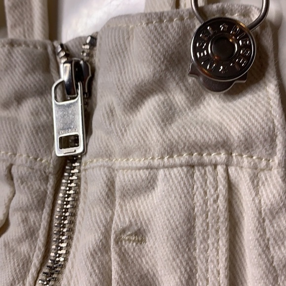 DIESEL Patch Logo Zip Dungaree Overall Shorts in Off-White kids 4 Toddler - Picture 3 of 9